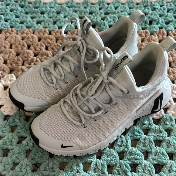 Nike Free Metcon 6 Training Running Shoes Womans sz 7 - Picture 5 of 6